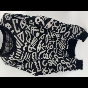 🌸🌸 Karen Brooks Women’s sweater, super soft!